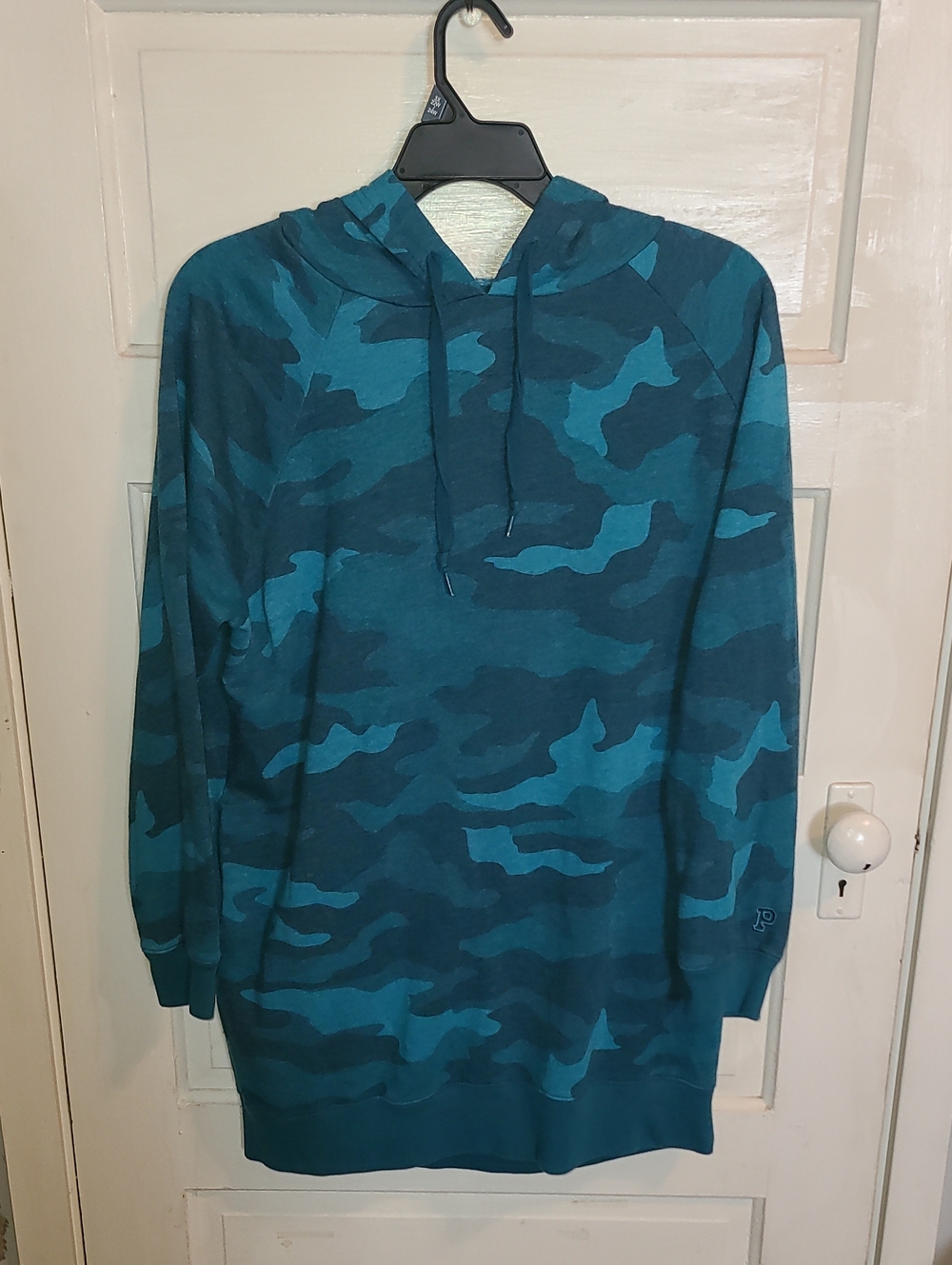 Victoria's Secret Teal & Navy Camo Hoodie Sweatshirt